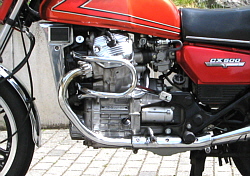 Zum vergr��ern klicken  Sturzb�gel CX500