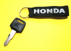 Zum vergrern klicken     Schlsselanhnger HONDA